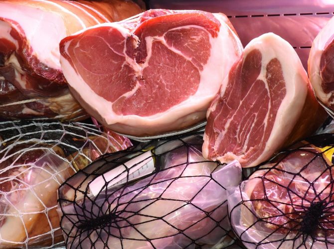 Salumi, latticini e uova